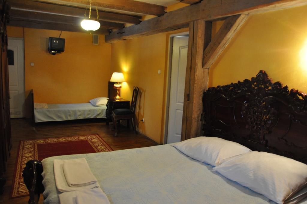 Ostoya Inn & Granary Jasionka Zimmer foto